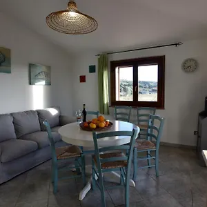 Casa Nel Vigneto Con Vista Mare , Magomadas Italia